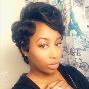 Meet your Posher, Ashley